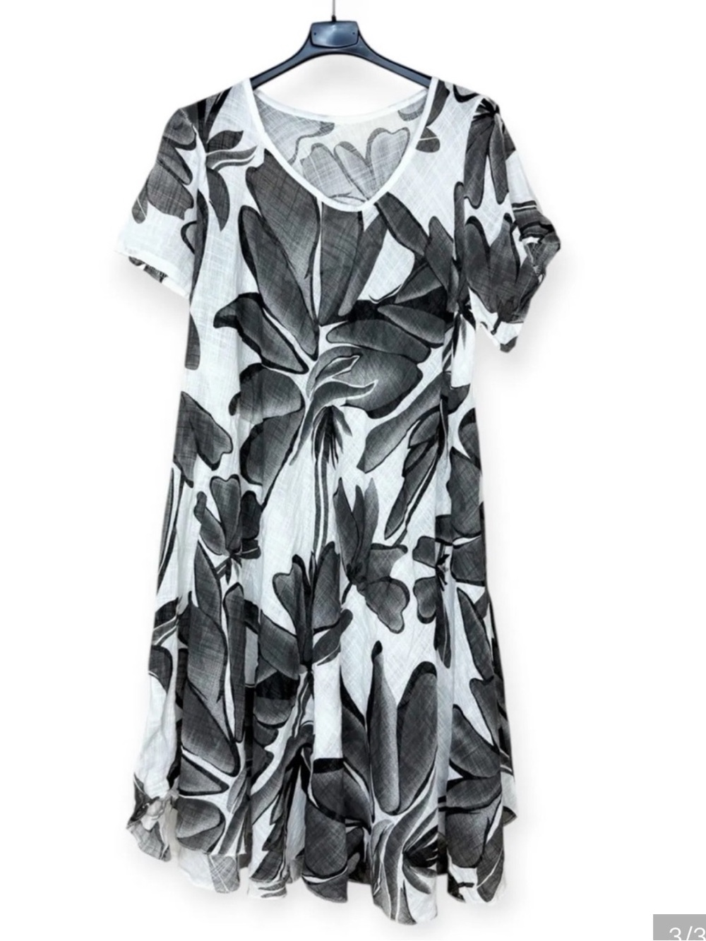 MADE IN ITALY Flowy White & Black  Floral A-Line Dress